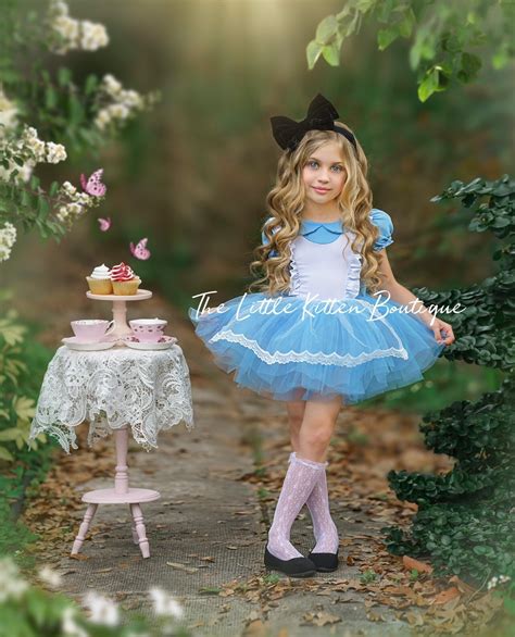 wonderland dress up ideas|diy alice in wonderland skirt.